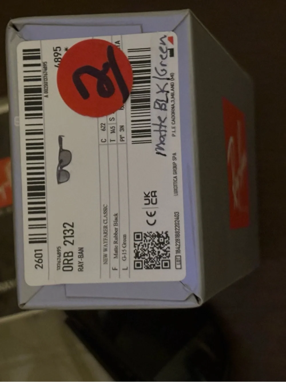 BNIB Raybans RB2132 black wayfarer